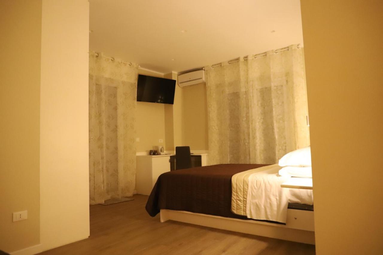Tre Fontane Bed & Breakfast Reggio di Calabria Bagian luar foto